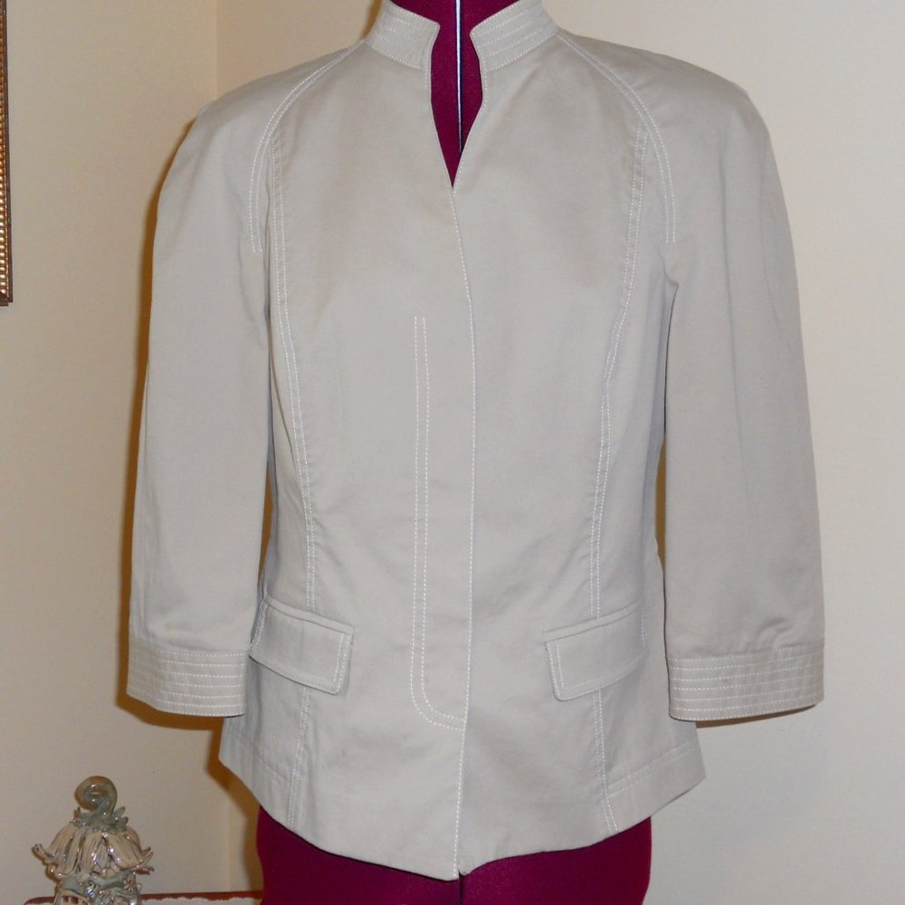 Worth Petites 8P Tan L/S Jacket Hidden Buttons Princess Seams Stretchy Cotton